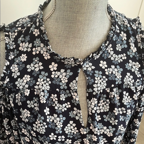 MICHAEL KORS Blue Floral Cold Shoulder Shorts Jumpsuit, Size M - Picture 2 of 14